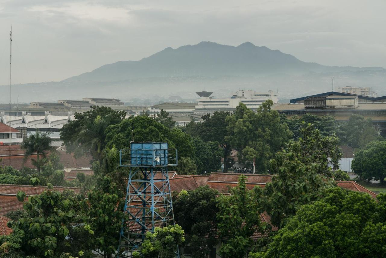 万隆 腾穆可生活旅馆旅舍 外观 照片